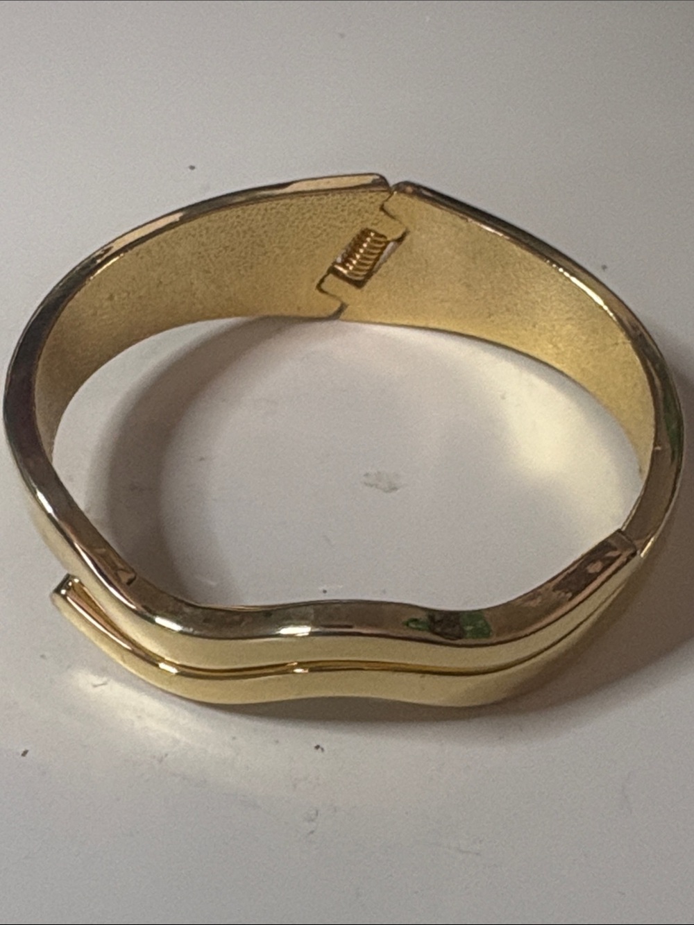 Gold Wave-Design Bangle Bracelet - Women Jewelry - Picture 2 of 4